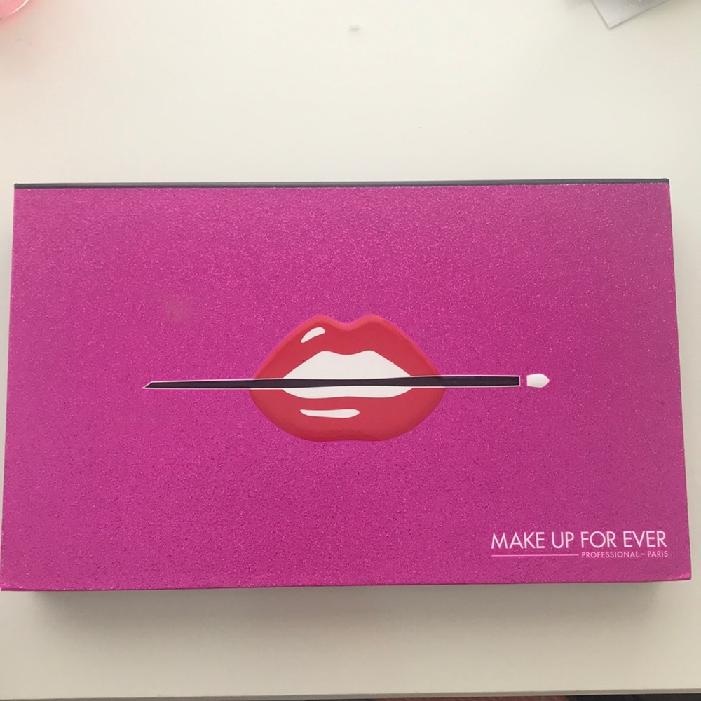 Makeup forever lip gloss